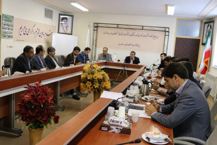 برگزاری جلسه هم اندیشی ستاد بزرگداشت مقام معلم و تجلیل از مدرسان دانشگاه جامع علمی کاربردی استان چهارمحال و بختیاری