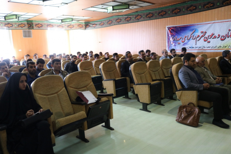 برگزاری جلسه هماندیشی ریاست محترم واحد استانی دانشگاه جامع علمی-کاربردی با اساتید ، دانشجویان و کارکنان مرکز آموزش علمی کاربردی  هلال احمر استان