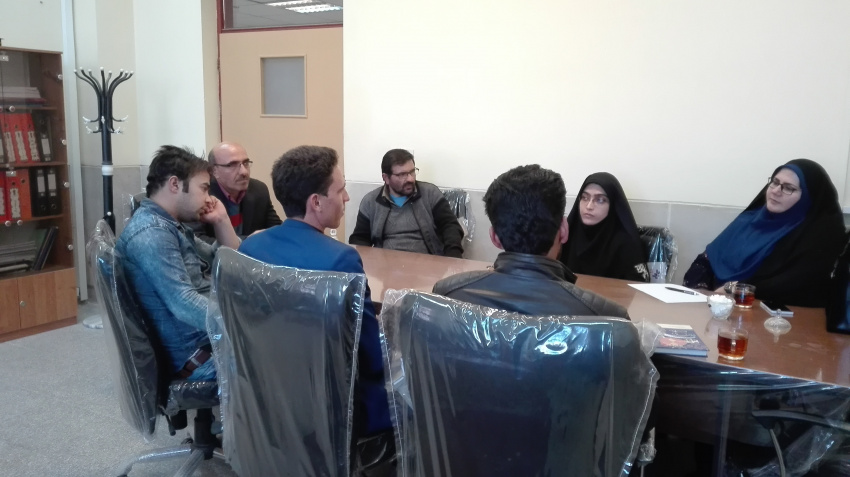 برگزاری نشست صمیمی با جمعی از دانشجویان مرکز آموزش علمی کاربردی استانداری استان