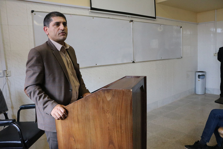 گزارش تصویری جلسه هم‌اندیشی ریاست  واحد استانی دانشگاه جامع علمی-کاربردی با اساتید و دانشجویان مرکز آموزش علمی کاربردی  استانداری استان
