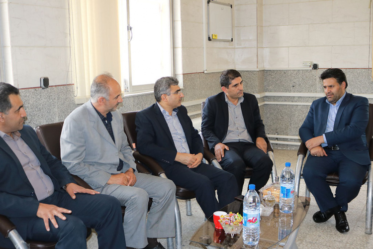 بازدید ریاست دانشگاه جامع علمی-کاربردی استان از مرکز آموزش علمی کاربردی فنی و حرفه ای