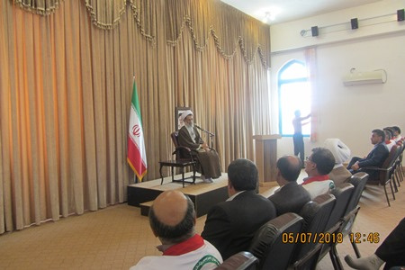 دیدار دانشجویان و پرسنل مرکز آموزش علمی کاربردی هلال احمر با نماینده محترم ولی فقیه در استان و امام جمعه شهرکرد