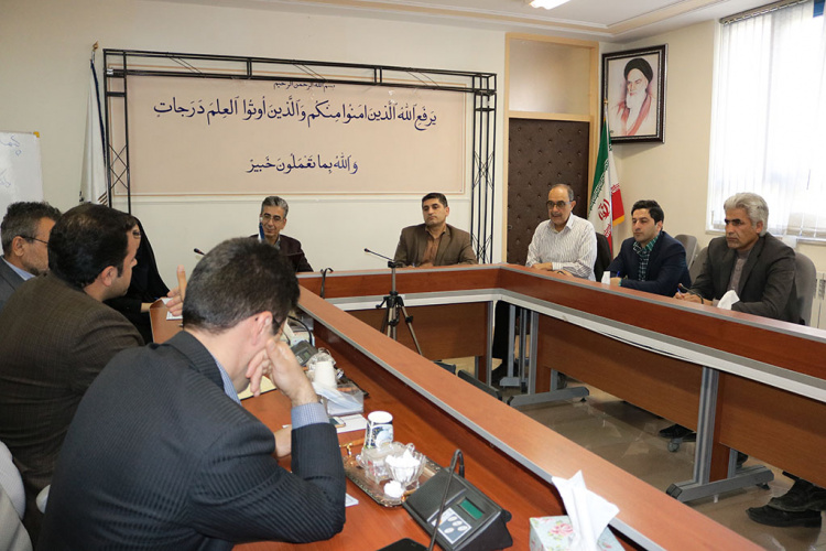 برگزاری دومین جلسه  کمیته کارآفرینی دانشگاه جامع علمی کاربردی واحد استان چهارمحال و بختیاری