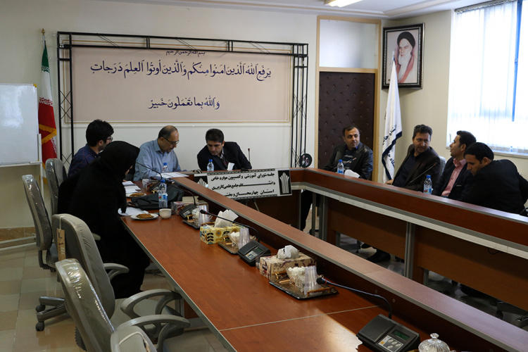برگزاری هشتاد و هشتمین  جلسه شورای آموزشی و کمیسیون موارد خاص دانشگاه جامع علمی کاربردی واحد استان چهارمحال وبختیاری