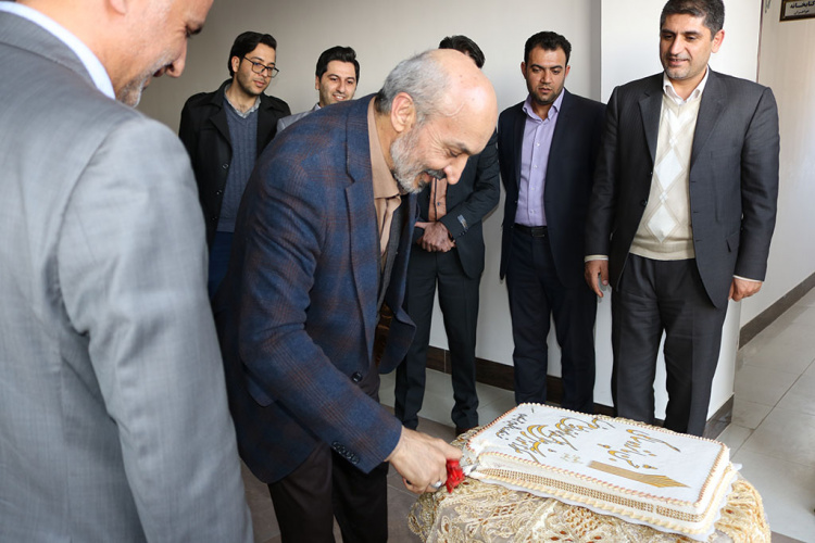 افتتاح مرکز نوآوری در مر کز آموزش علمی کاربردی تعاونی پیام شهرکرد با حضور دکتر محمد حسین امید