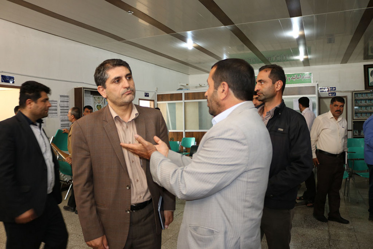 گزارش تصویری جلسه هم‌اندیشی ریاست دانشگاه علمی-کاربردی استان چهارمحال و بختیاری با اساتید و دانشجویان مرکز آموزش علمی کاربردی فرماندهی انتظامی  استان