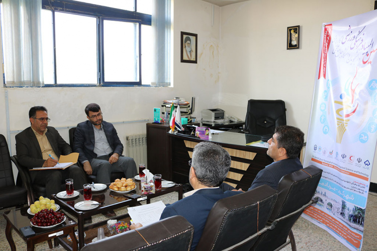 نشست مشترک ریاست دانشگاه علمی کاربردی استان چهارمحال و بختیاری با معاونین صدا و سیمای مرکز استان