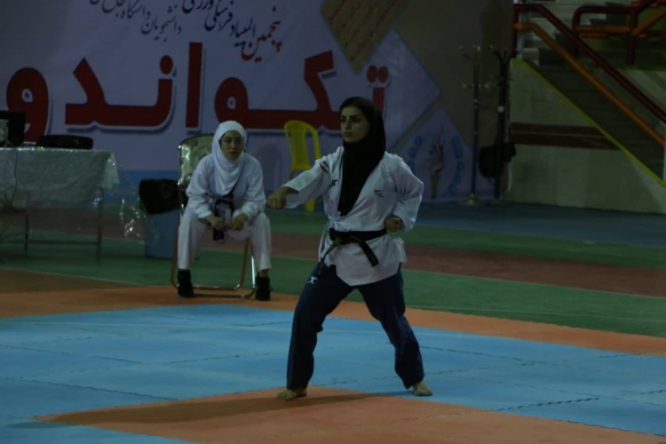 تهران غرب مقام نخست مسابقات تکواندو کیوروگی وزن هشتم را بدست آورد