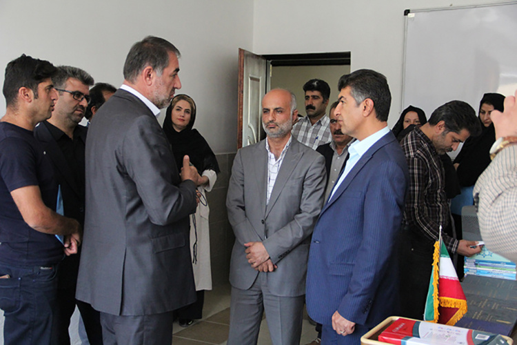 برگزاری نشست اعضاء شرکتهای تعاونی تولید پوشاک استان با مسئولین مرکز آموزش علمی-کاربردی تعاونی پیام شهرکرد و اداره کل تعاون،کار و رفاه اجتماعی استان چهارمحال و بختیاری