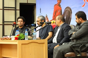 نقد و بررسی فیلم سینمایی اسکی باز در مرکز آموزش علمی کاربردی فرهنگی هنری دریژنو