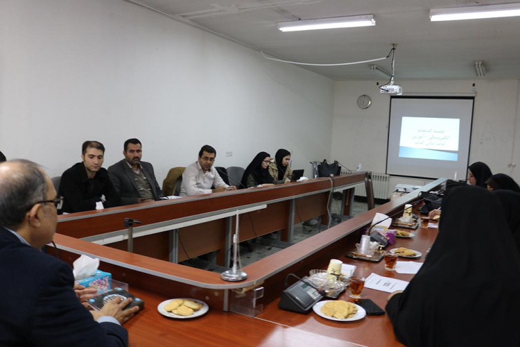 برگزاری کارگاه آموزش سامانه کتابخانه الکترونیکی در دانشگاه علمی کاربردی استان چهارمحال و بختیاری