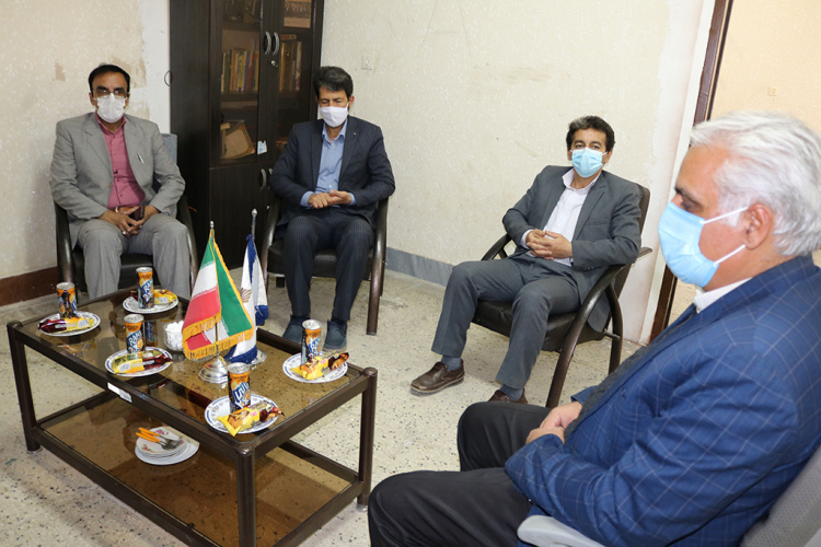 نشست مشترک سرپرست دانشگاه جامع علمی کاربردی استان چهارمحال و بختیاری با رئیس دانشگاه فنی و حرفه ای استان