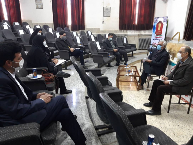 اولین جلسه کمیته استانی دوره های آموزش عالی  کوتاه مدت در دانشگاه جامع علمی کاربردی استان چهارمحال و بختیاری برگزار شد