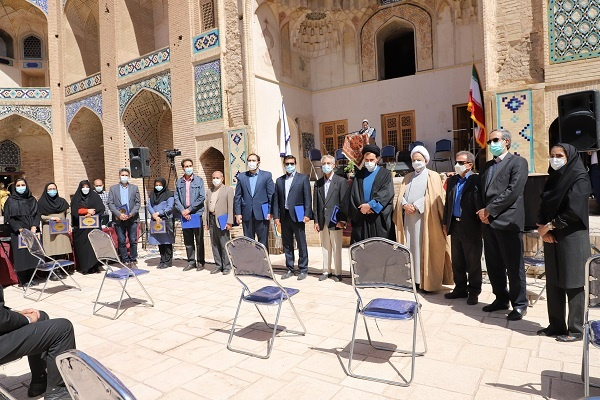 یک مقام اولی و یک مقام سومی ره آورد دانشگاه جامع علمی کاربردی واحد استان چهارمحال بختیاری از چهارمین جشنواره درون دانشگاهی رویش