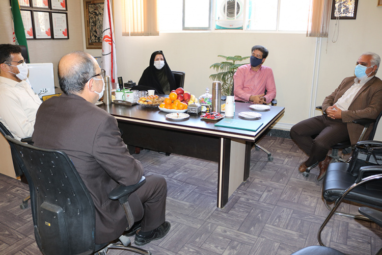 دیدار رئیس دانشگاه جامع علمی کاربردی استان چهارمحال و بختیاری با دانش آموخته مخترع و کارآفرین برتر ملی