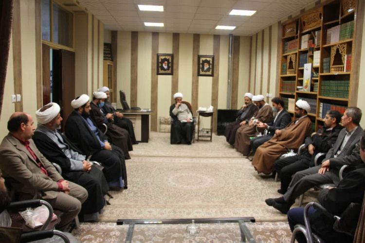 دیدار با امام جمعه شهرستان فارسان به مناسبت روز وحدت حوزه و دانشگاه