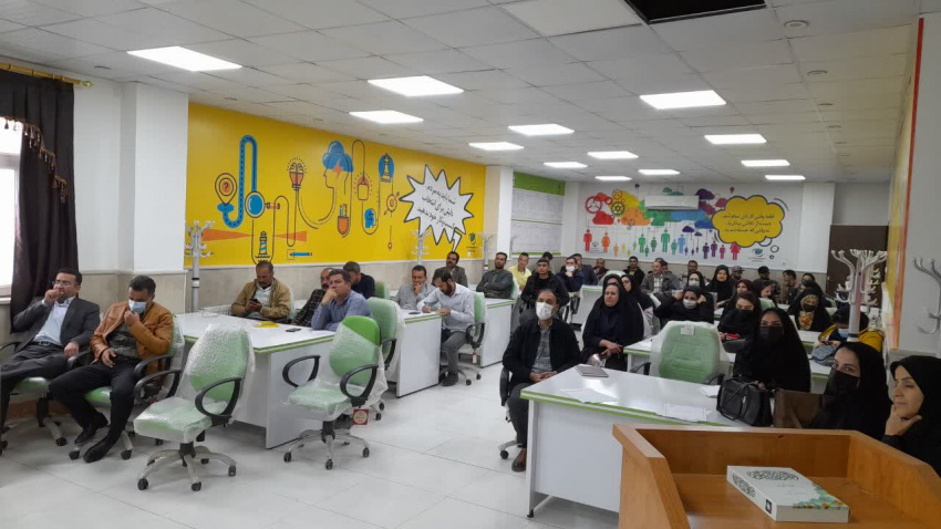 برگزاری دوره آموزشی سفیران سلامت دانشجویی در مرکز آموزش علمی کاربردی جهاددانشگاهی شهرکرد